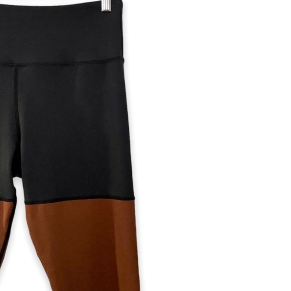 Zyia Mocha Block Light N Tight Hi Rise 7/8 Cocoa Colorblock Leggings Size 8-10 - Picture 3 of 12